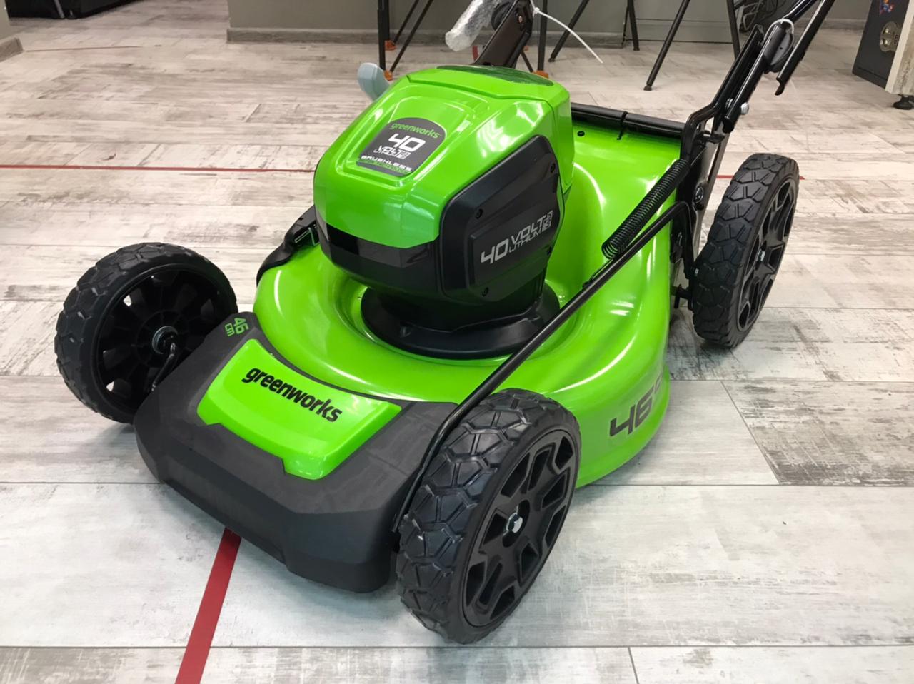 Газонокосилка аккумуляторная Greenworks 46 см 40V GD40LM46HP 2514407, бесщеточная, без АКБ и ЗУ