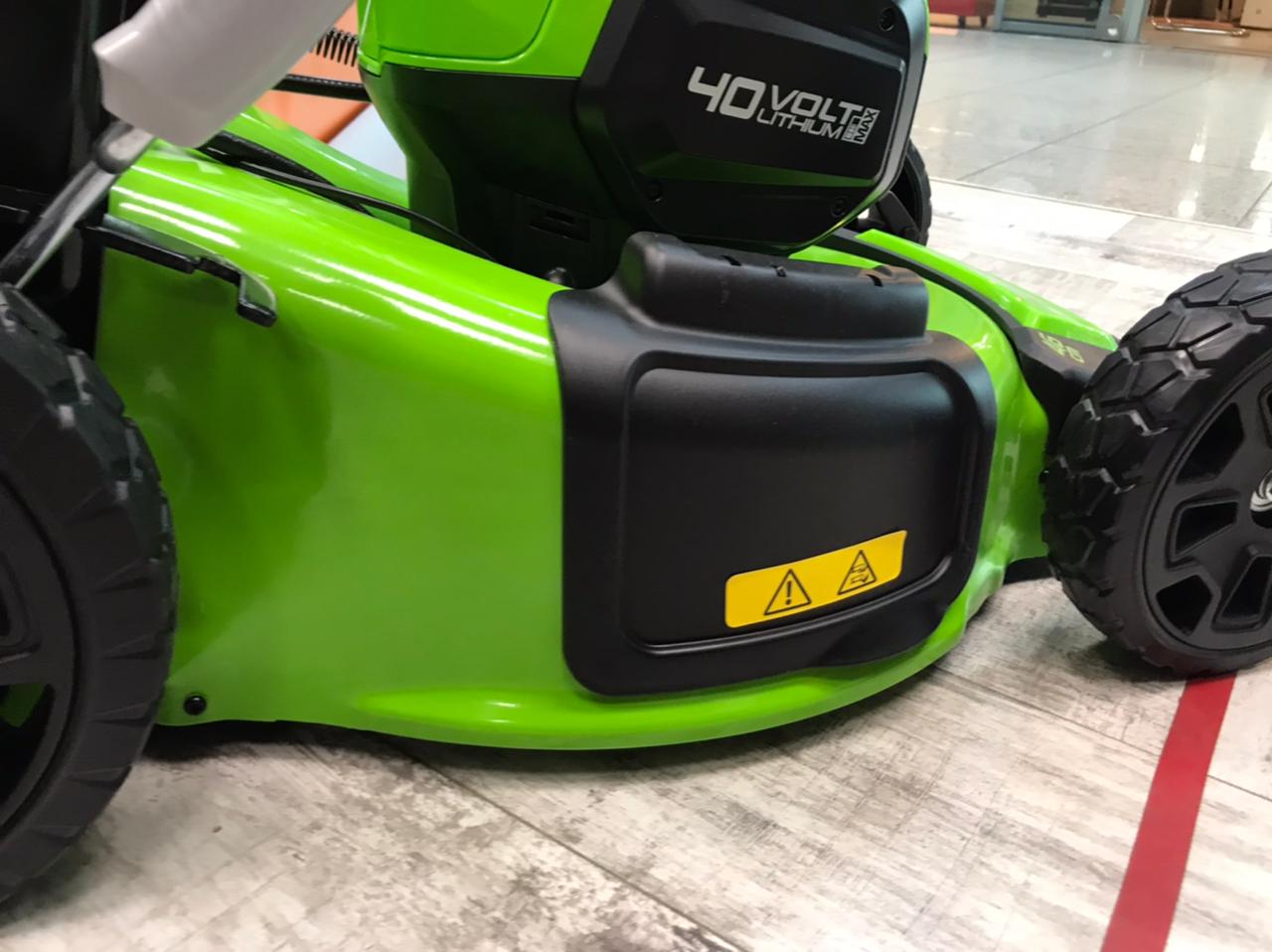 Газонокосилка аккумуляторная Greenworks 46 см 40V GD40LM46HP 2514407, бесщеточная, без АКБ и ЗУ