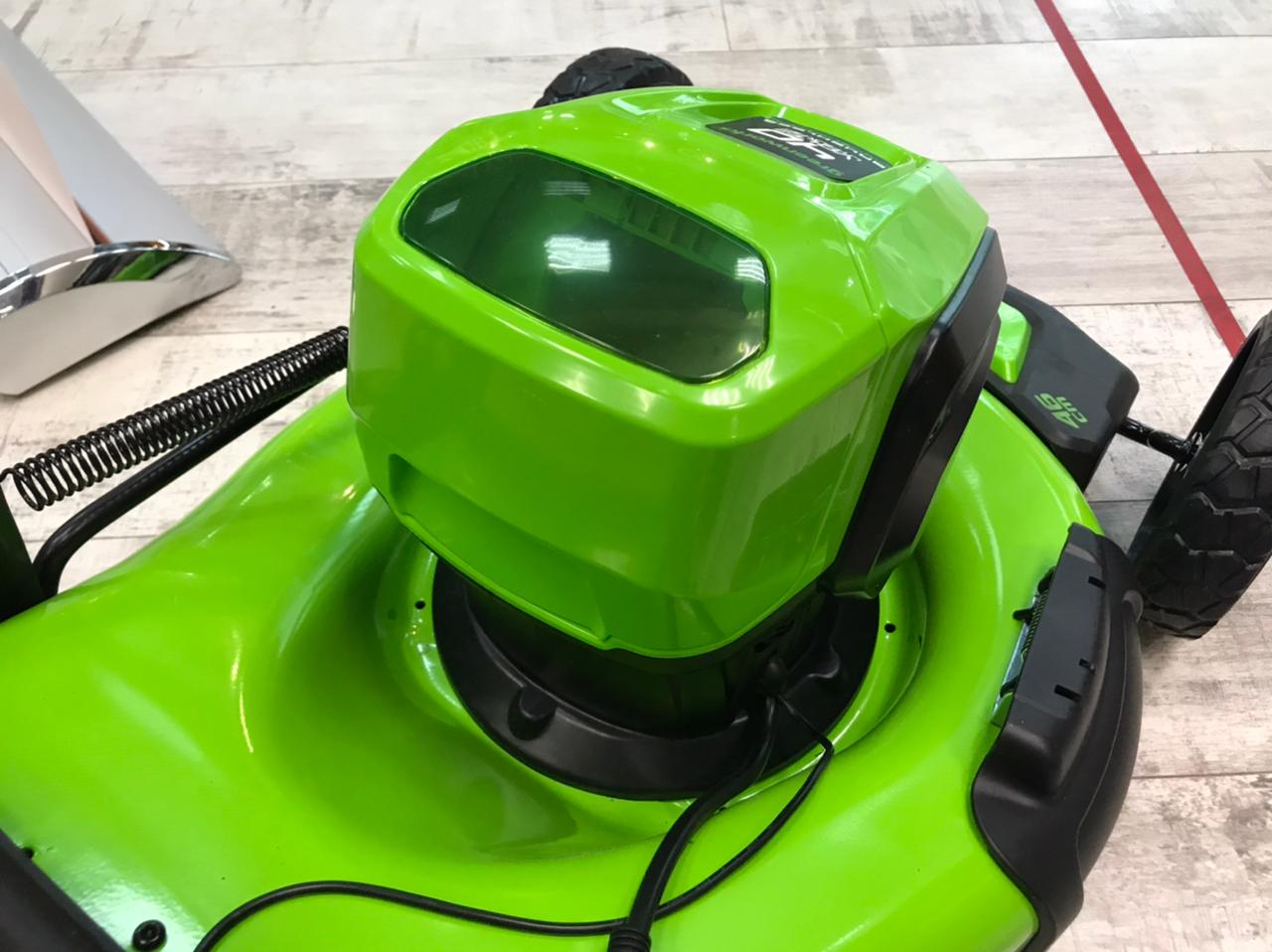 Газонокосилка аккумуляторная Greenworks 46 см 40V GD40LM46HP 2514407, бесщеточная, без АКБ и ЗУ