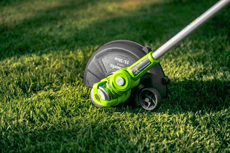 колёсико на триммере гринворкс 24в.jpg