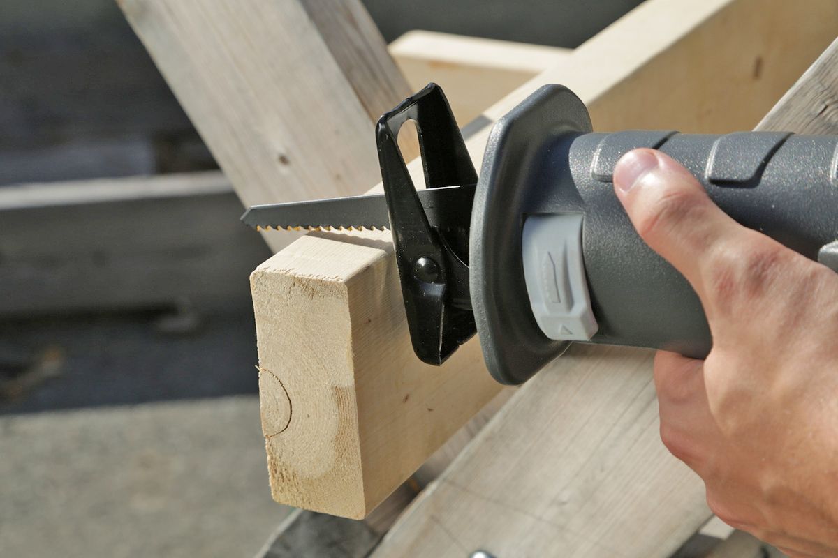 Пила сабельная аккумуляторная Greenworks 24V GD24RS 1200407, бесщеточная, без АКБ и ЗУ