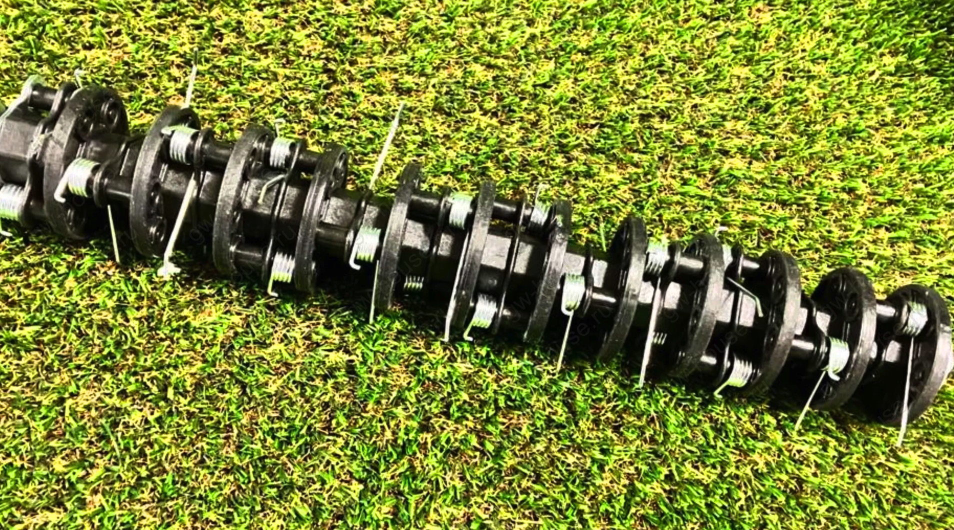 Вал игольчатый (аэратор) 2952807 для аэратора-скарификатора Greenworks 40V