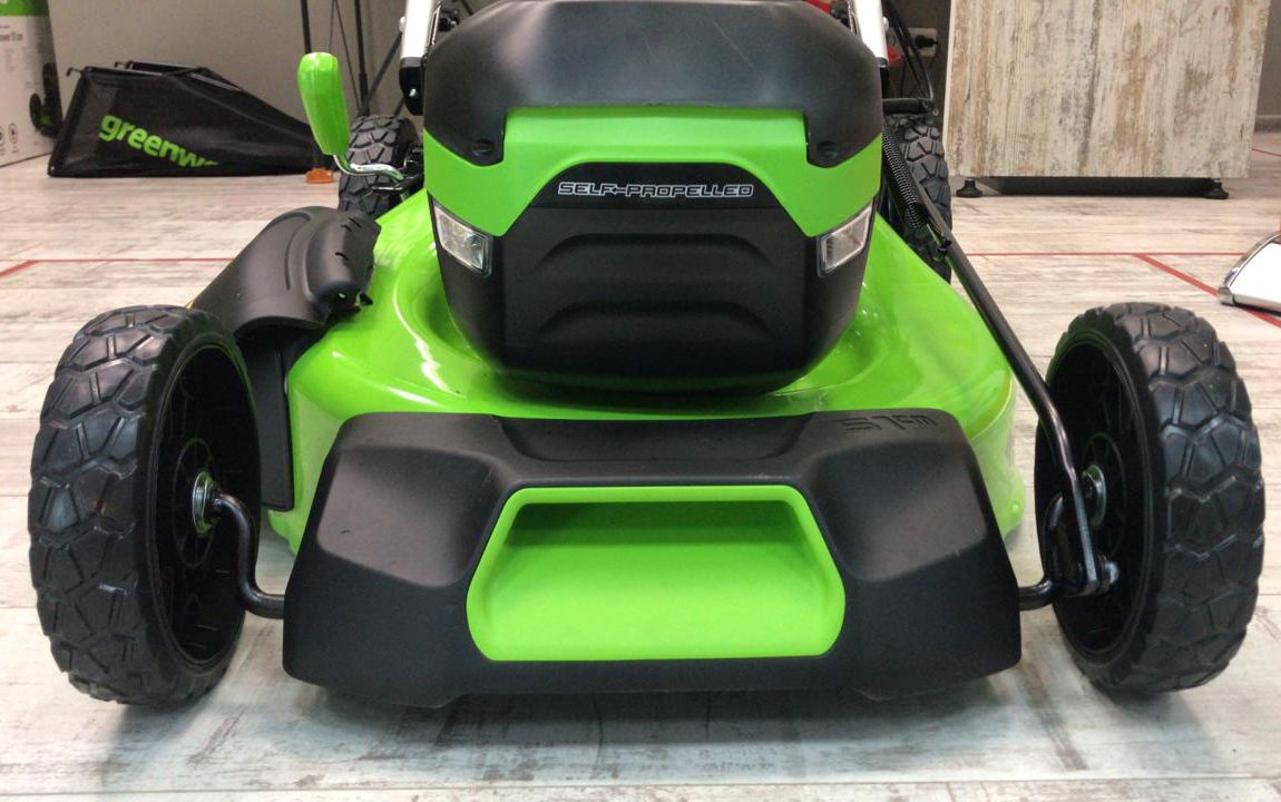 Газонокосилка самоходная, аккумуляторная 51 см Greenworks  60V GD60LM51SP 2514307, бесщеточная, без АКБ и ЗУ