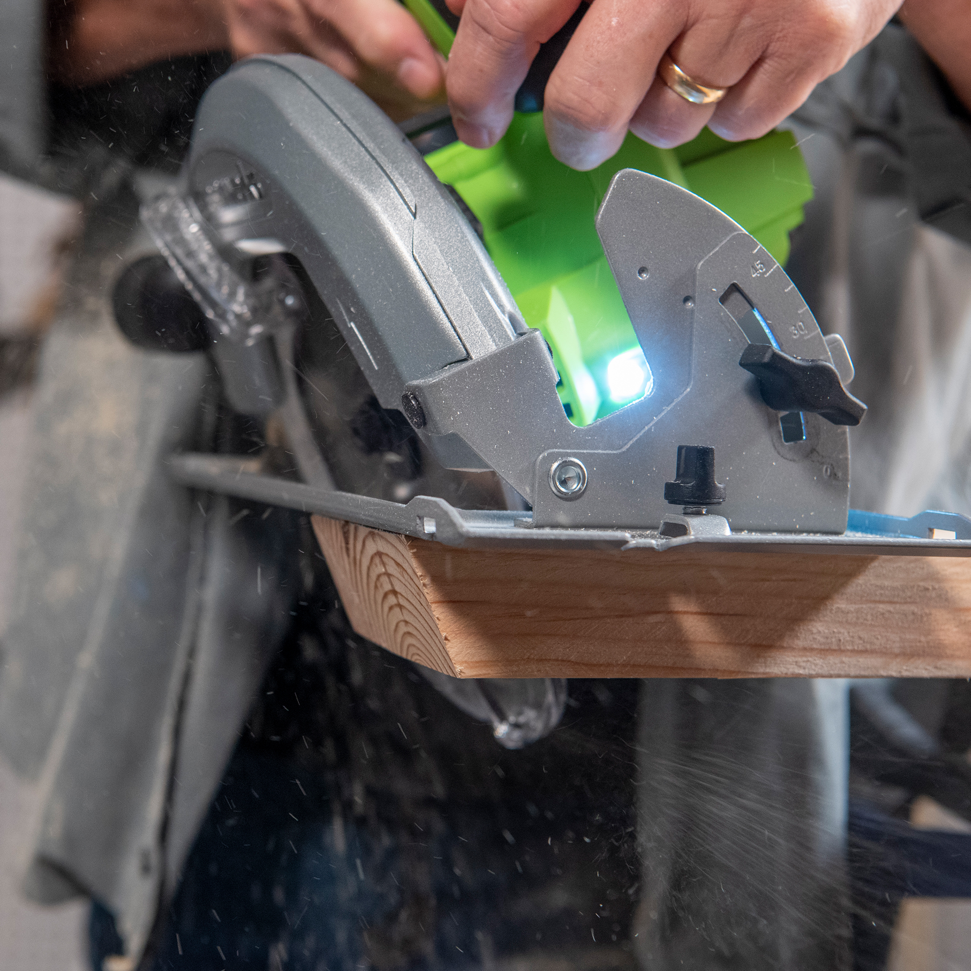 Пила циркулярная аккумуляторная Greenworks 24V GD24CS 1500907, бесщеточная, без АКБ и ЗУ