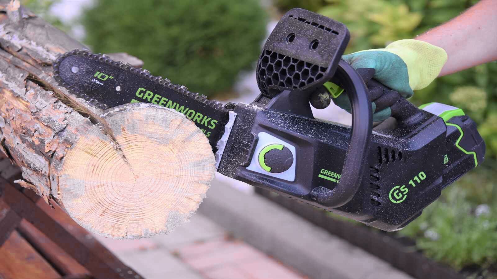 Одноручная пила аккумуляторная цепная Greenworks 25 см 40V GD40TCS 2003807, бесщёточная, без АКБ и ЗУ