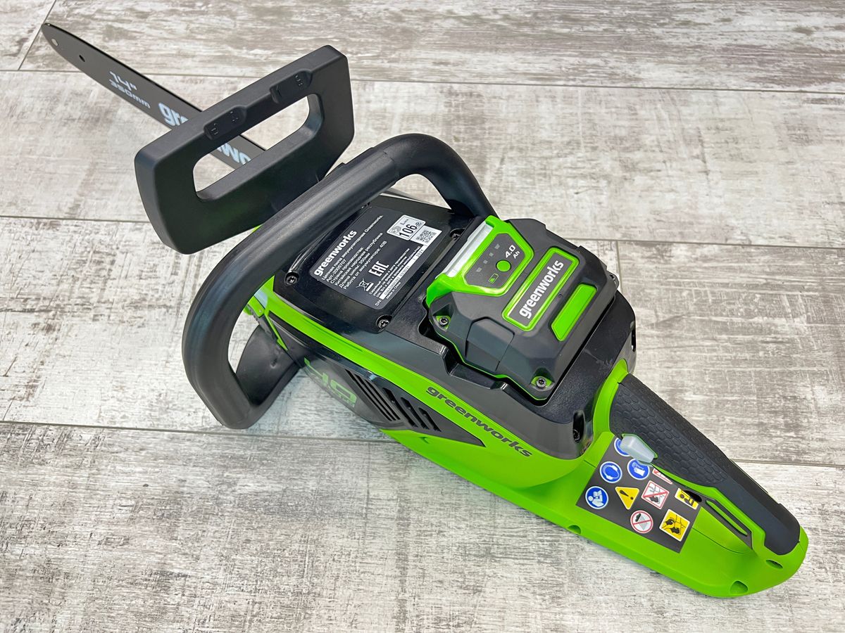Пила аккумуляторная цепная Greenworks 35 см 40V GD40CS15 2005707, до 1,5 кВт, бесщёточная, без АКБ и ЗУ