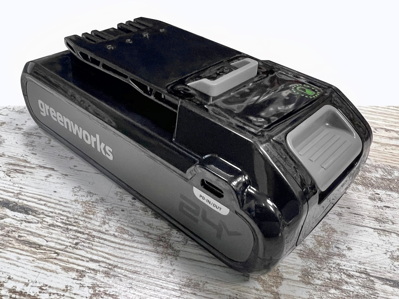 Аккумулятор с двумя USB-разъёмами Greenworks 4Ah 24V 2940407