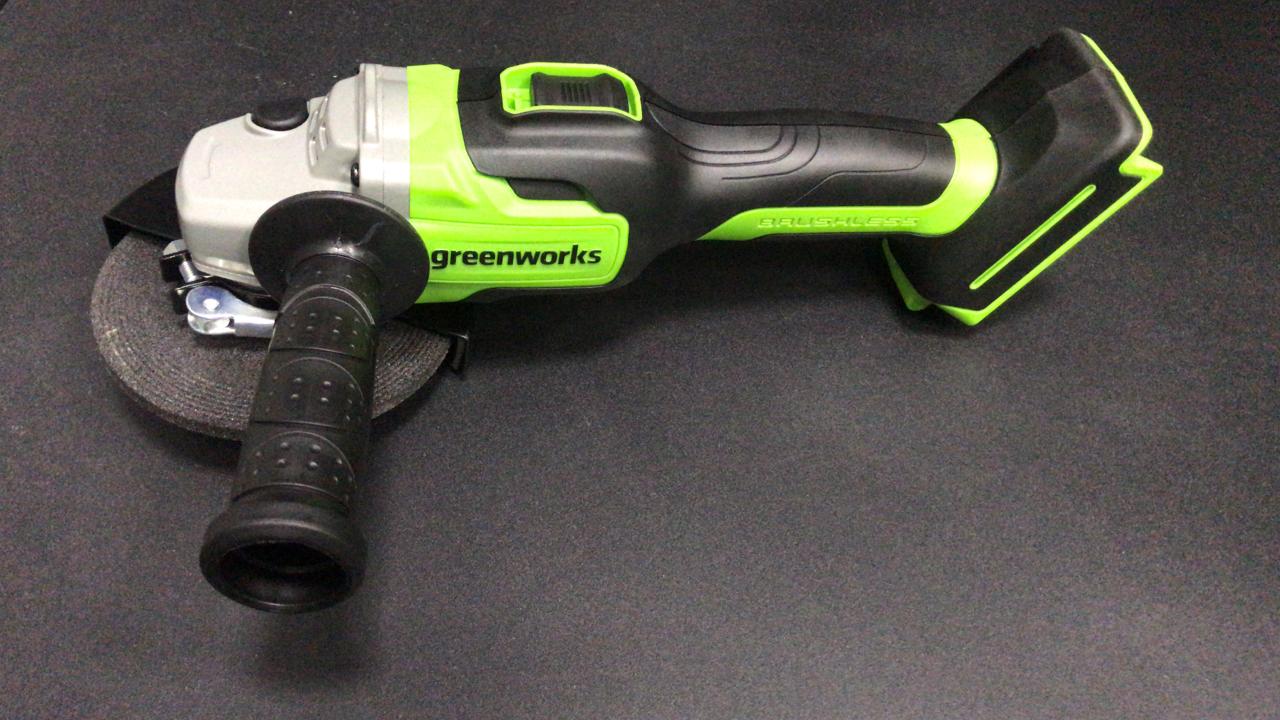 Угловая шлифмашинка (болгарка) 125 мм аккумуляторная Greenworks 24V GD24AG 3200207, бесщеточная, без АКБ и ЗУ