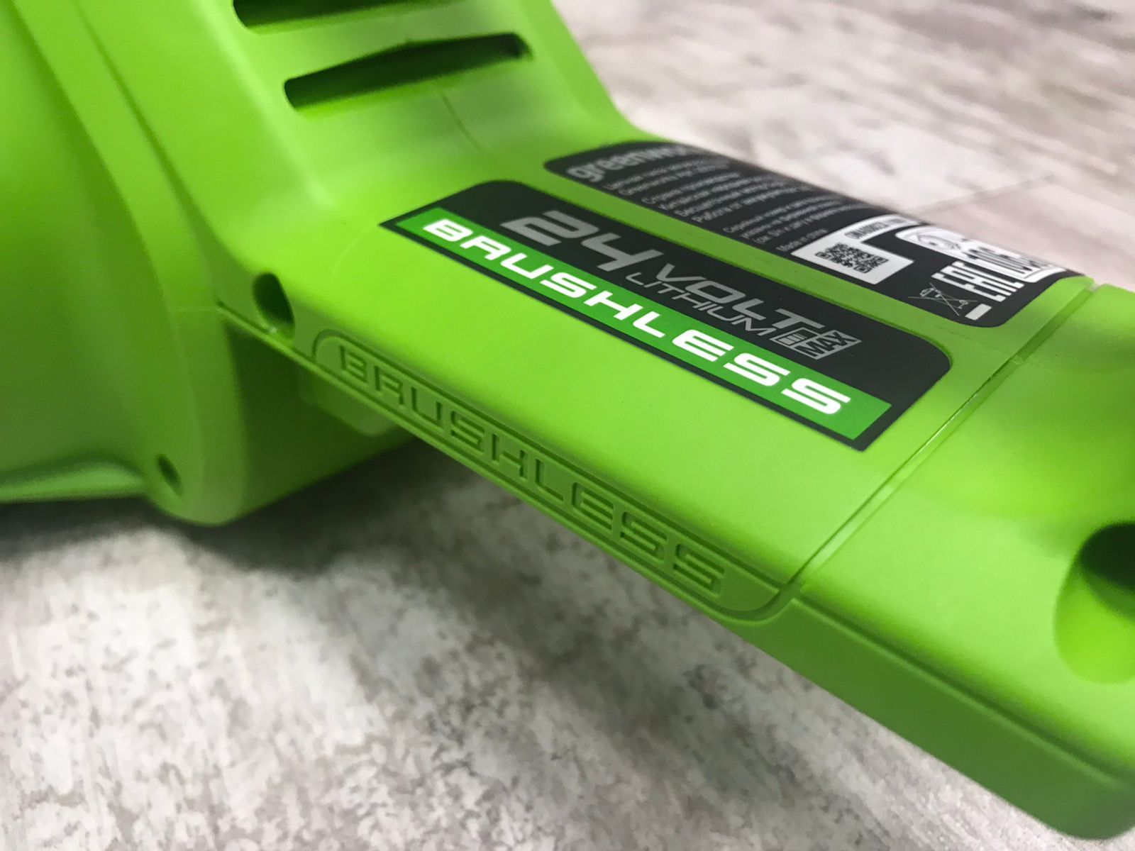 Пила аккумуляторная цепная Greenworks 30 см 24V GD24CS30, бесщеточная, без АКБ и ЗУ