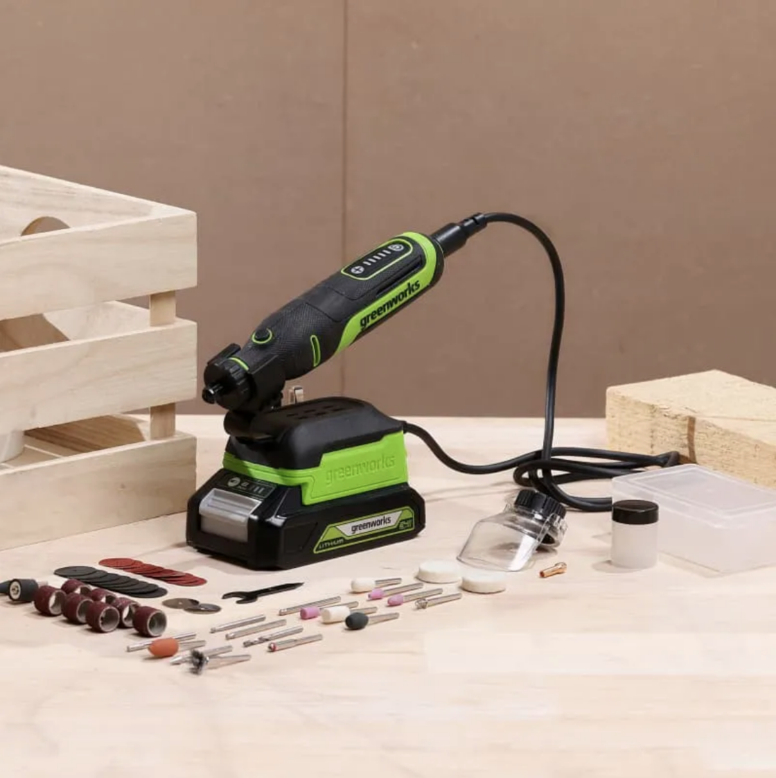 Гравёр аккумуляторный Greenworks G24RT 24V 3200807, бесщеточный, с базой и оснасткой (52 шт), без АКБ и ЗУ