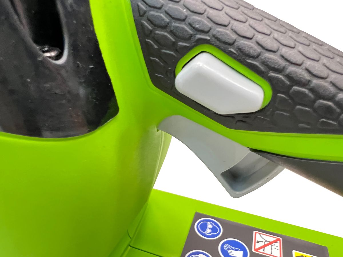 Пила аккумуляторная цепная Greenworks 35 см 40V GD40CS15 2005707, до 1,5 кВт, бесщёточная, без АКБ и ЗУ