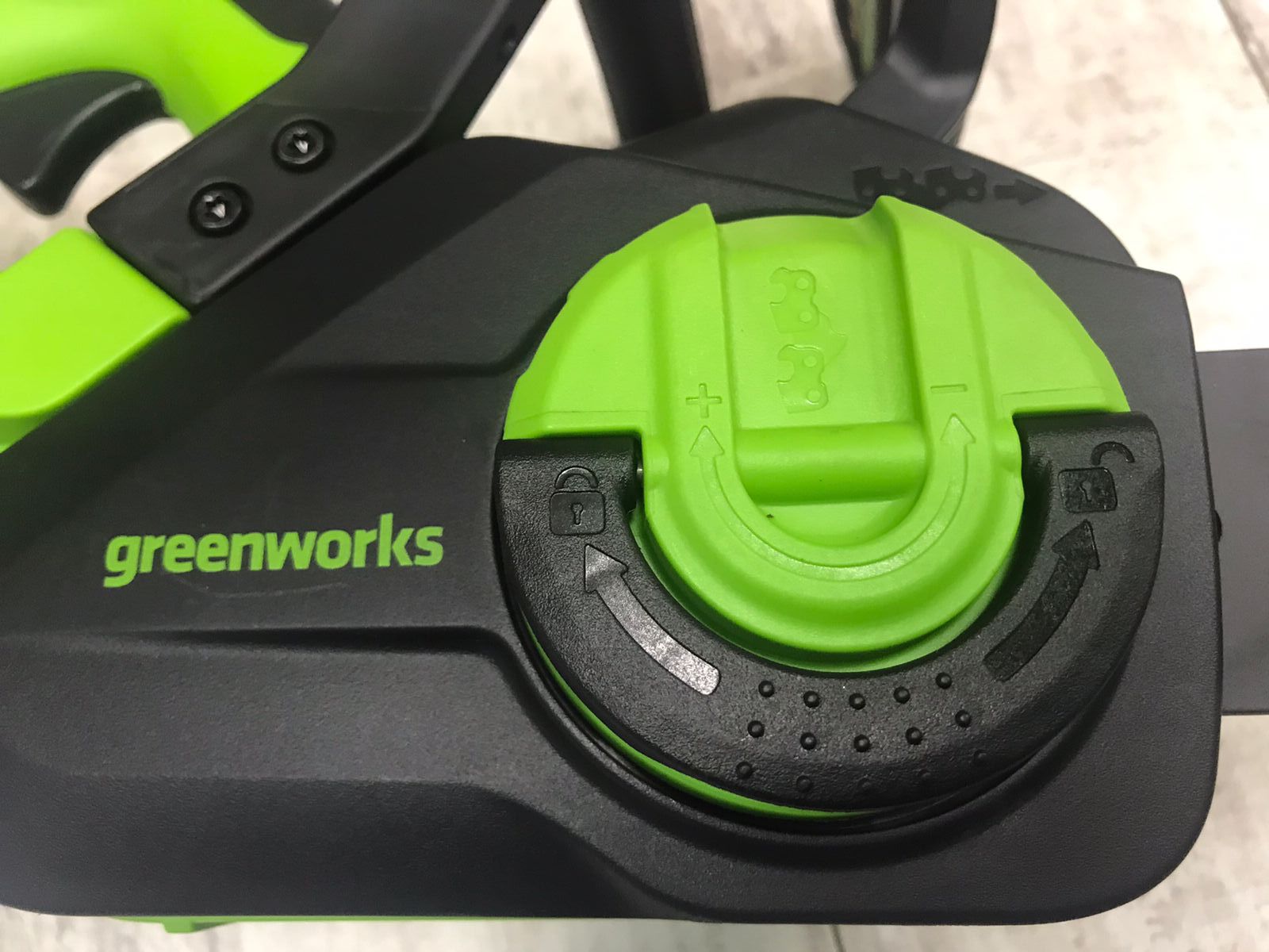 Пила аккумуляторная цепная Greenworks 30 см 24V GD24CS30, бесщеточная, без АКБ и ЗУ