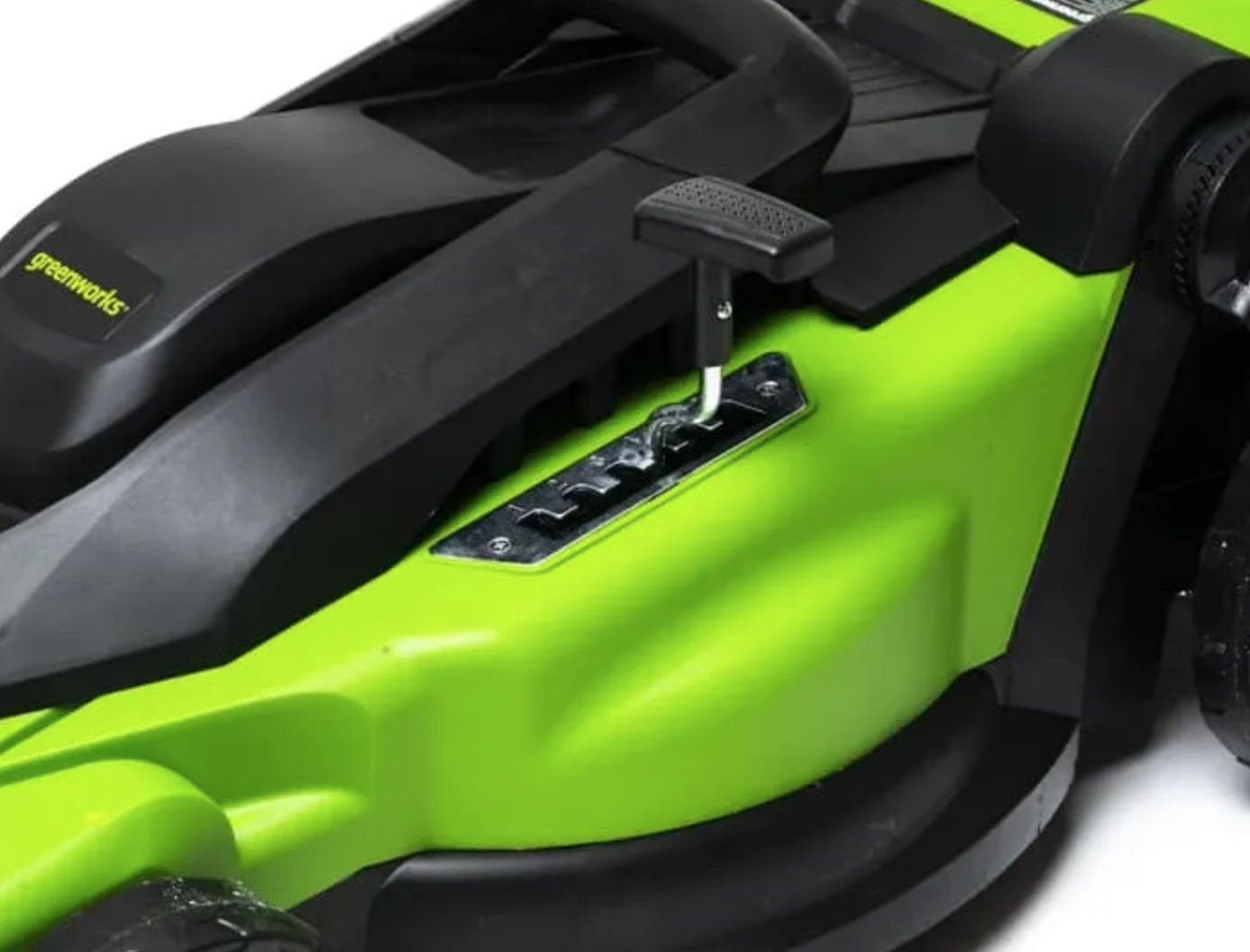 Газонокосилка Greenworks 43 см LM2000 2000W 2515707 электрическая