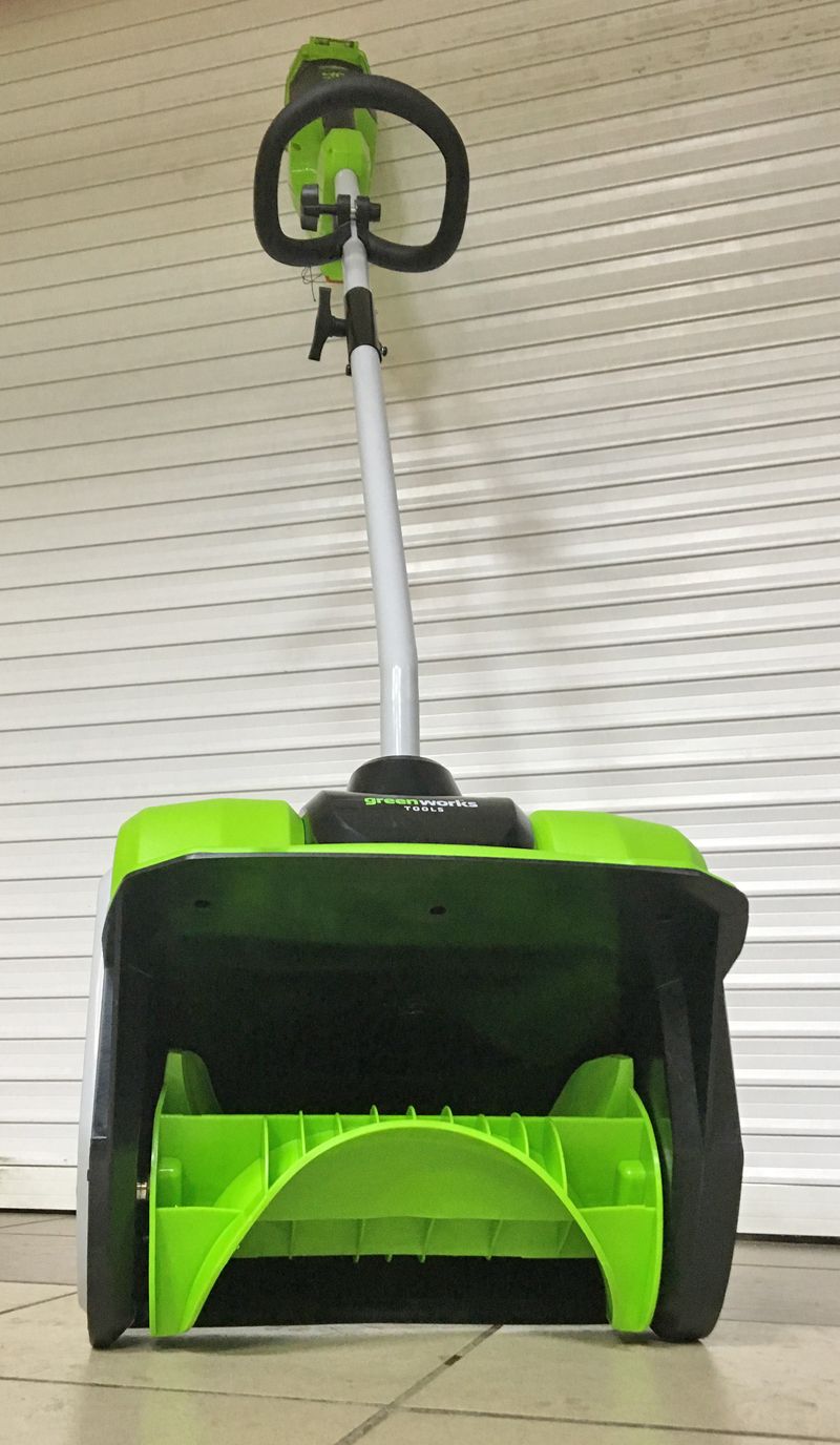 Снегоуборщик-лопата аккумуляторный Greenworks 30 см 40V G40SS30, бесщёточный, без АКБ и ЗУ