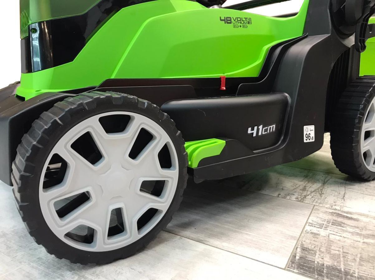 Газонокосилка аккумуляторная 41 см Greenworks 2х24V (48V) G24X2LM41 2512607, без АКБ и ЗУ