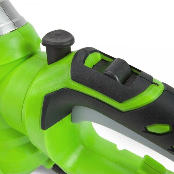 Кусторез электрический 68 см Greenworks 700W GHT7068