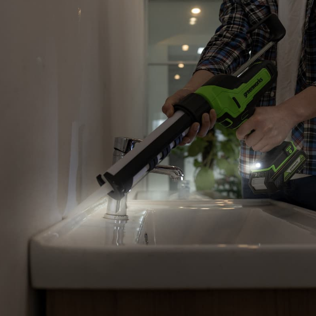 Пистолет для герметика аккумуляторный Greenworks G24CAU 24V 3501707, без АКБ и ЗУ