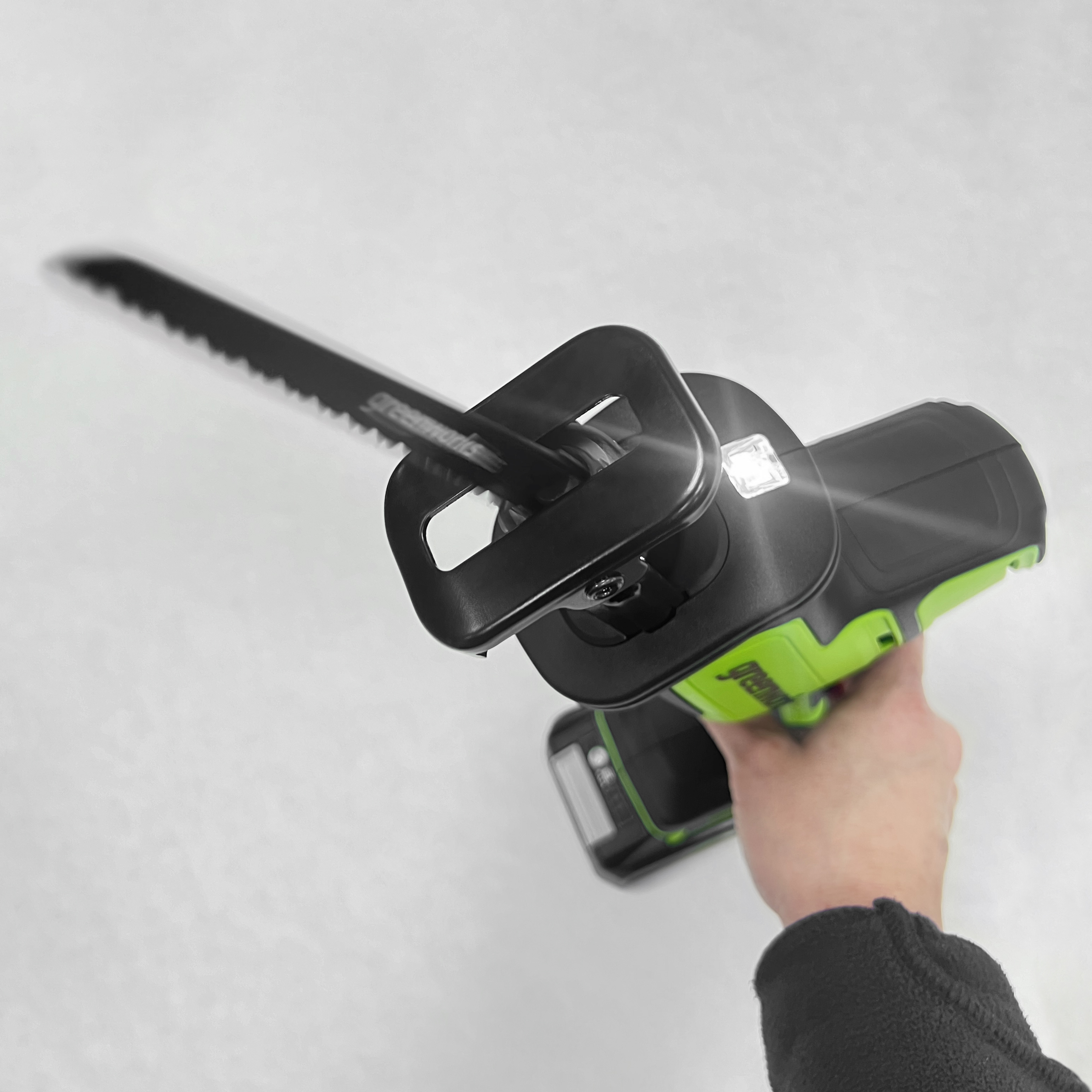Пила сабельная компактная аккумуляторная Greenworks 24V GPT-CRS-25 1200507, бесщеточная, без АКБ и ЗУ