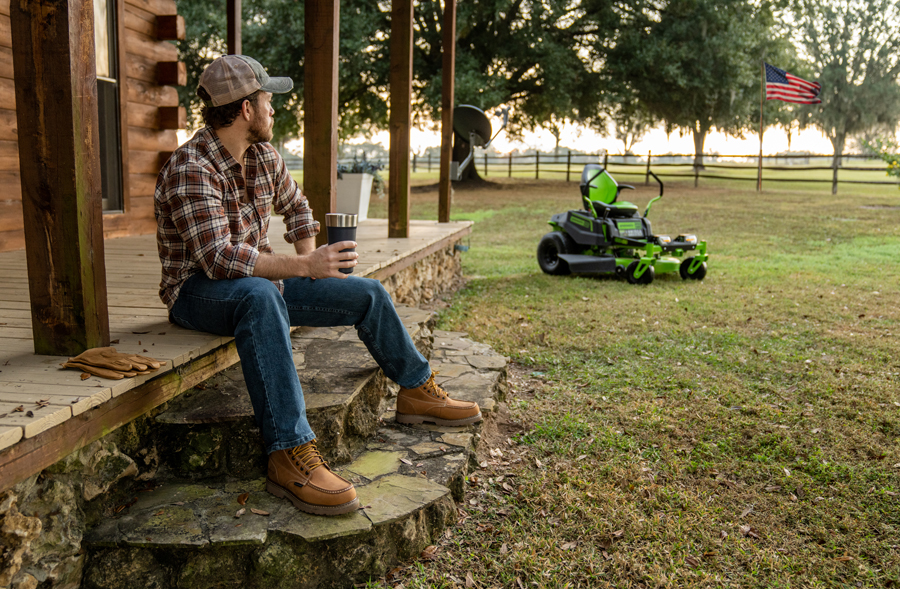 Газонокосилка аккумуляторная самоходная с сиденьем 107 см Greenworks Zero Turn CrossoverT GC82ZT107 82V 7404107, бесщеточная, без АКБ и ЗУ