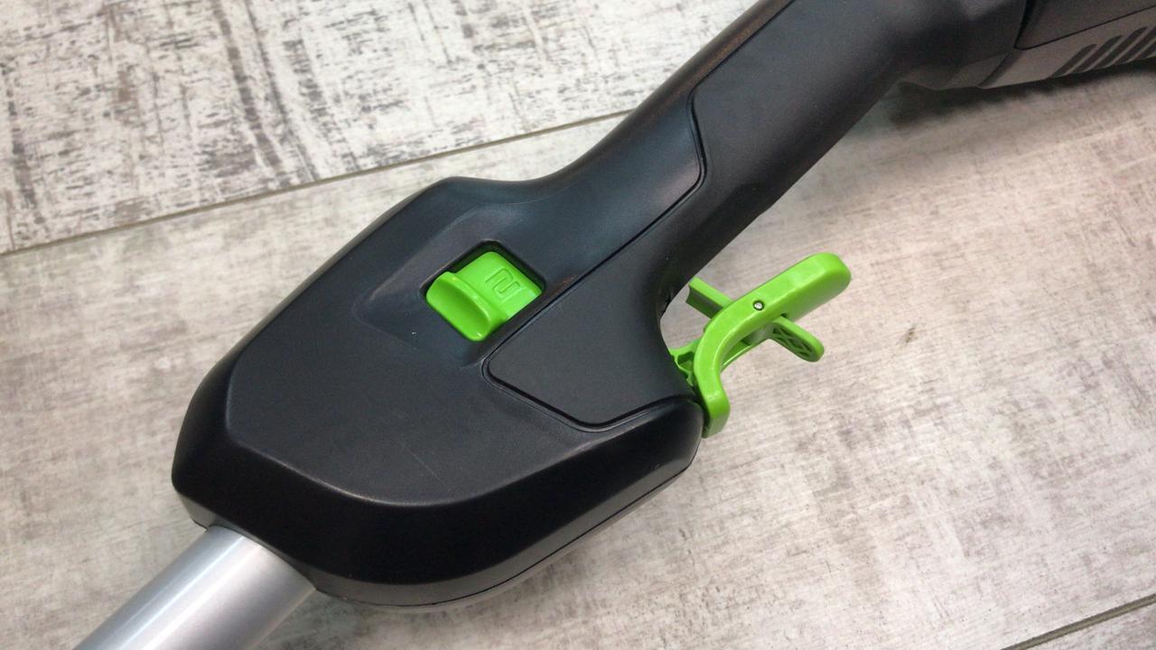 Триммер аккумуляторный 40 см Greenworks 60V GD60LT 2108307, бесщеточный, без АКБ и ЗУ