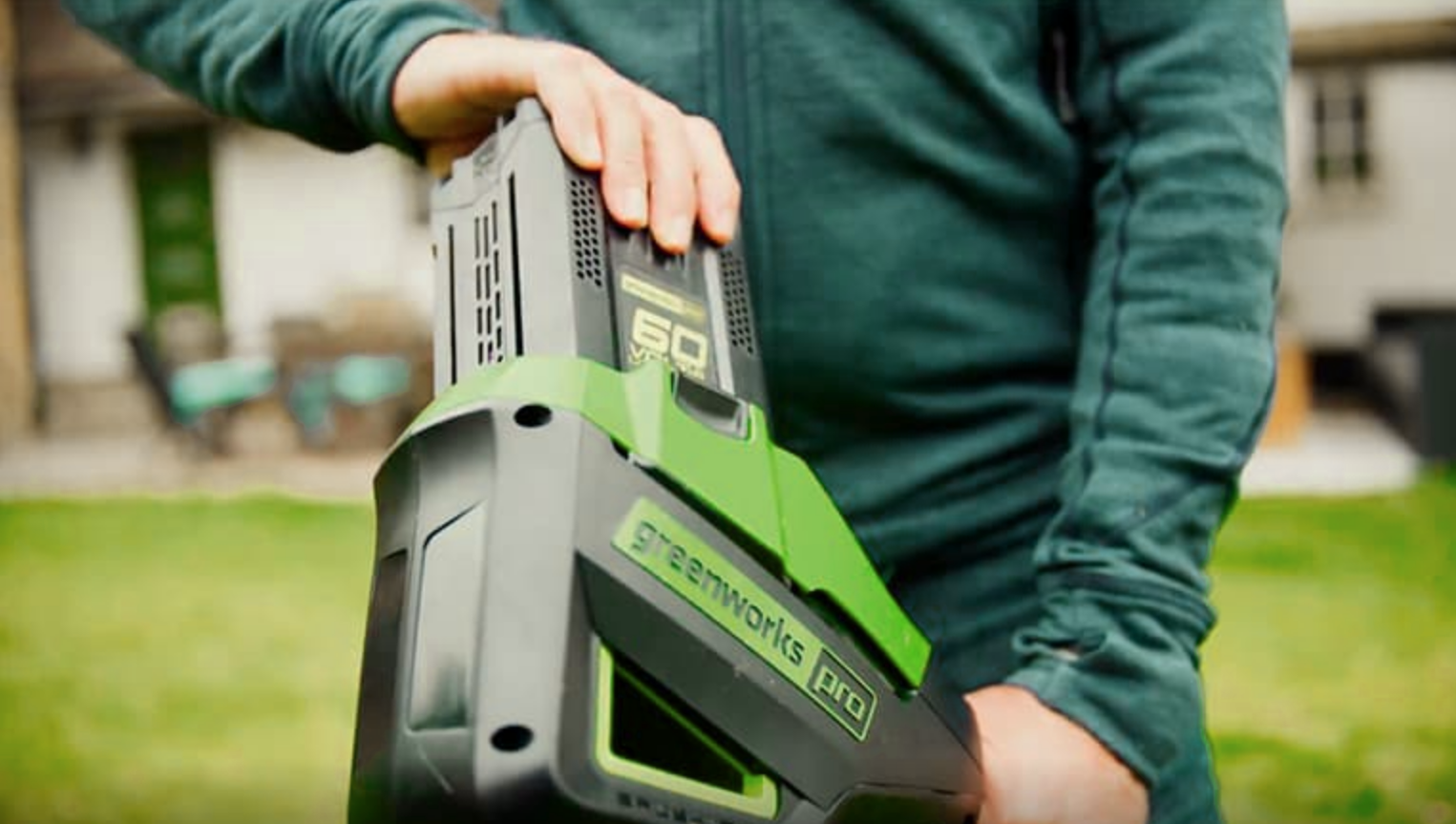 Триммер аккумуляторный 40 см с велосипедными ручками Greenworks 60V GD60BCB 2108407, бесщёточный, без АКБ и ЗУ