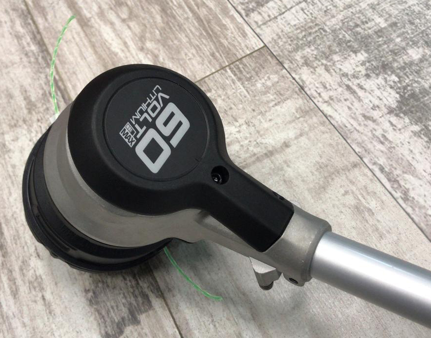 Триммер аккумуляторный 40 см Greenworks 60V GD60LT 2108307, бесщеточный, c АКБ на 5 А*ч и ЗУ