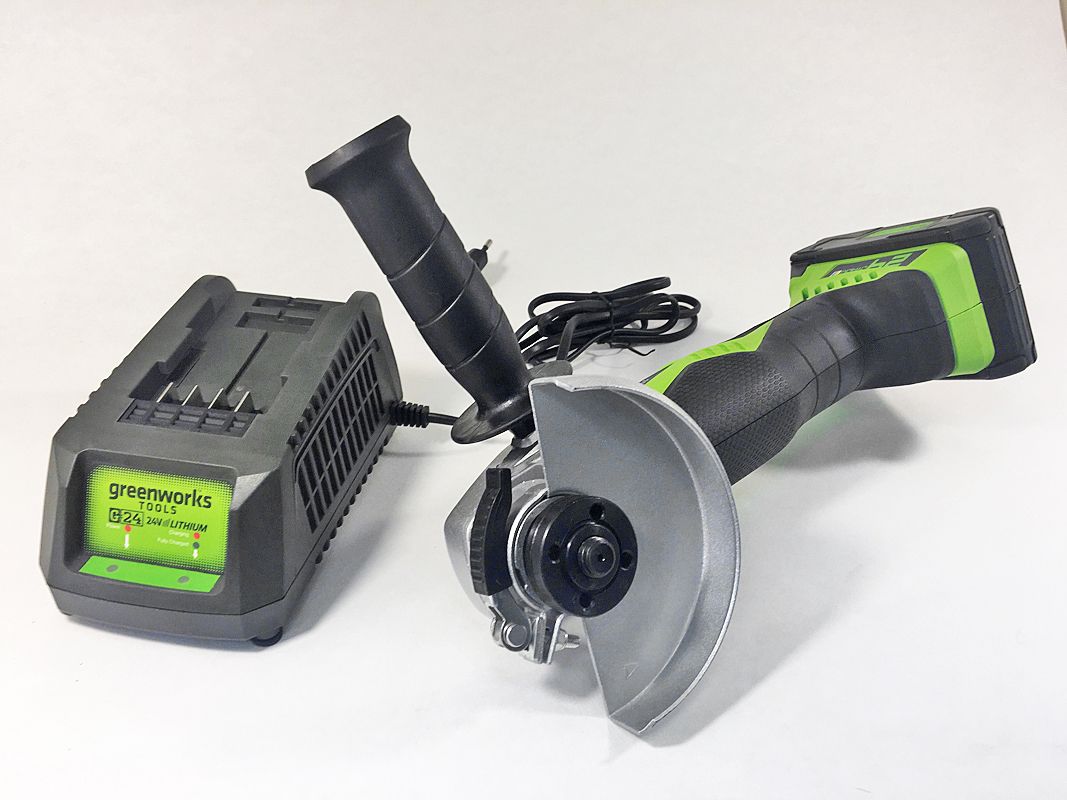 Угловая шлифмашинка болгарка аккумуляторная Greenworks 24V G24AG