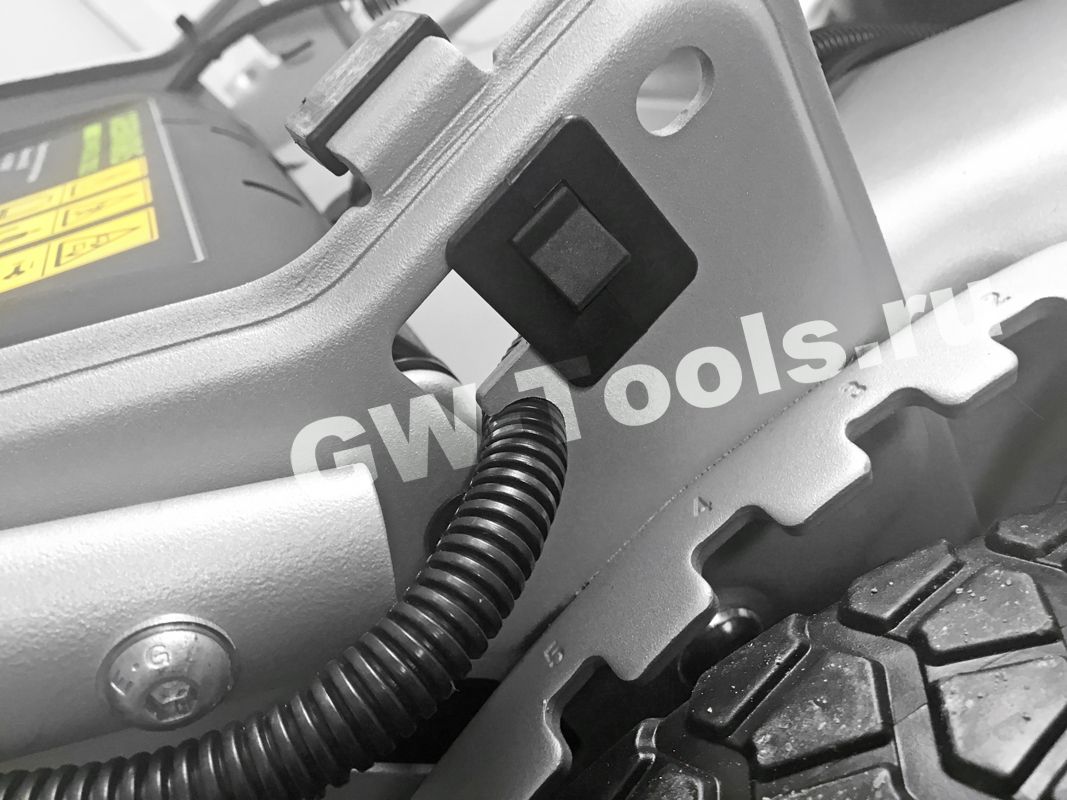 Газонокосилка аккумуляторная самоходная Greenworks 46 см 82V GD82LM46SP, бесщёточная, без АКБ и ЗУ