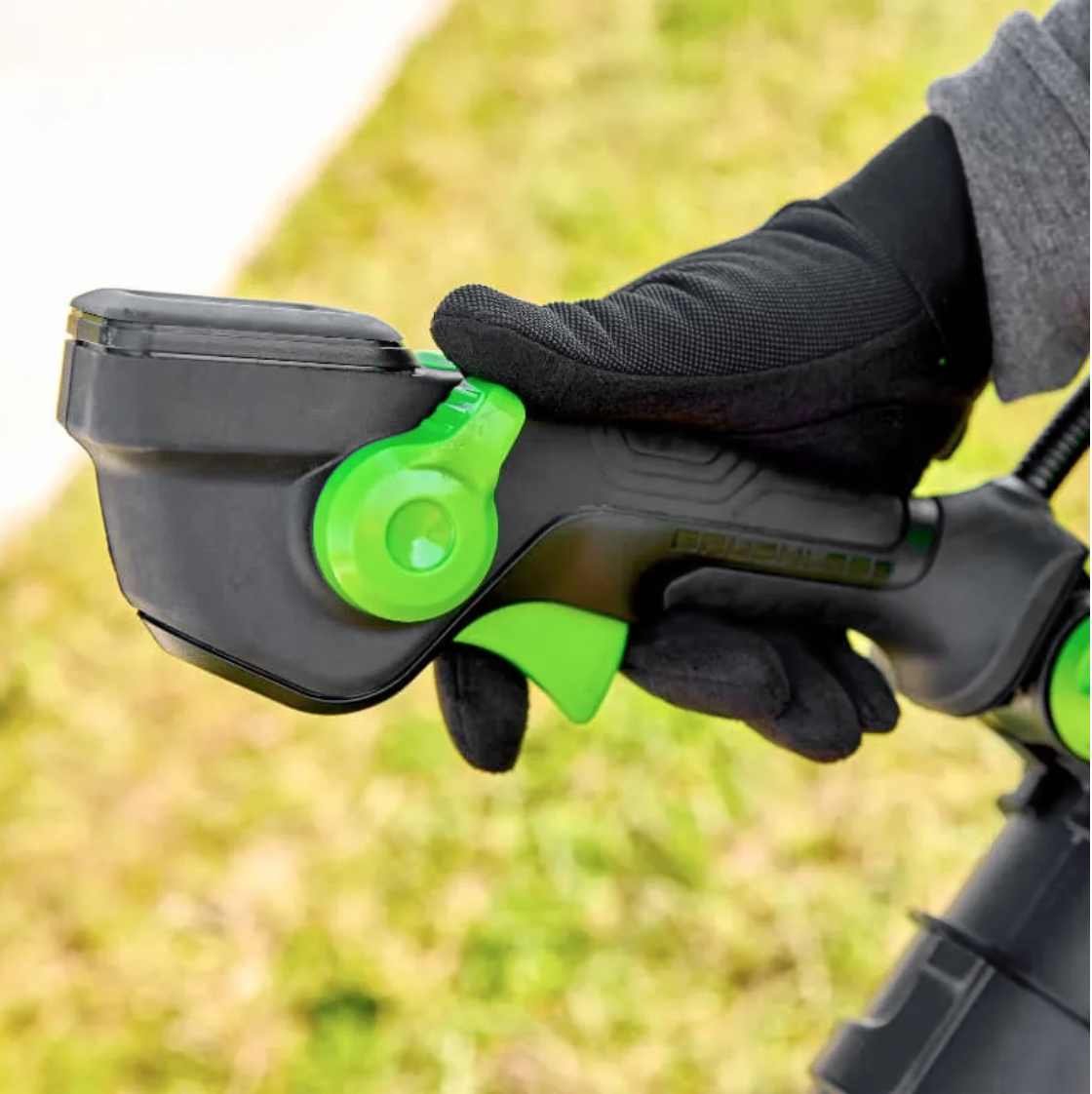 Воздуходув аккумуляторный, ранцевый Greenworks 82V GD82BP2 2408307, бесщеточный, без АКБ и ЗУ