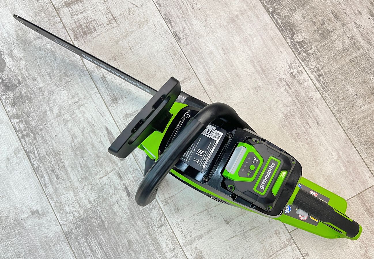 Пила аккумуляторная цепная Greenworks 35 см 40V GD40CS15 2005707, до 1,5 кВт, бесщёточная, без АКБ и ЗУ