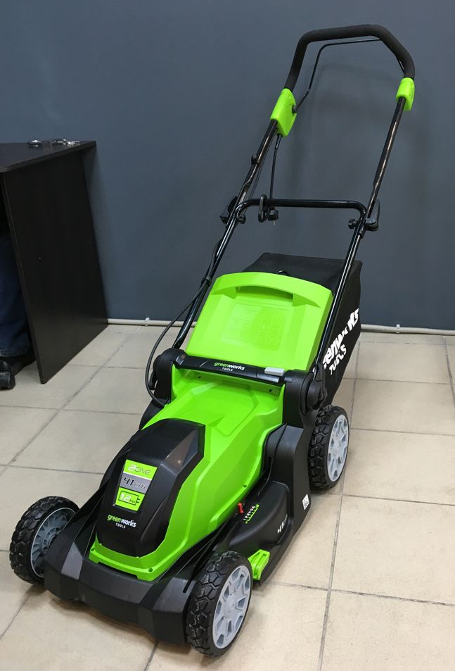 Газонокосилка электрическая Greenworks 40 см 1200W GLM1240