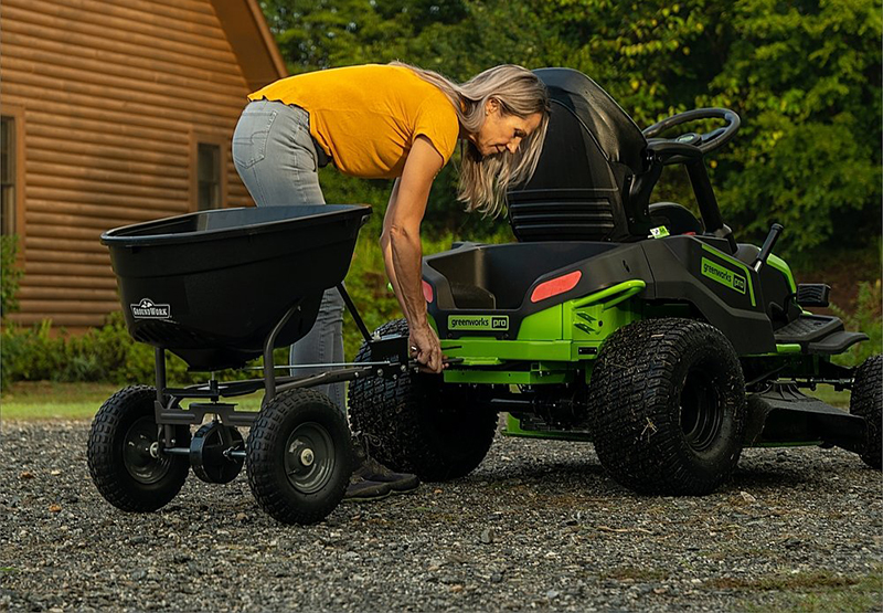 Газонокосилка аккумуляторная самоходная с сиденьем 107 см Greenworks CrossoverT GC82LT107 7404507 82V, бесщёточная, без АКБ и ЗУ