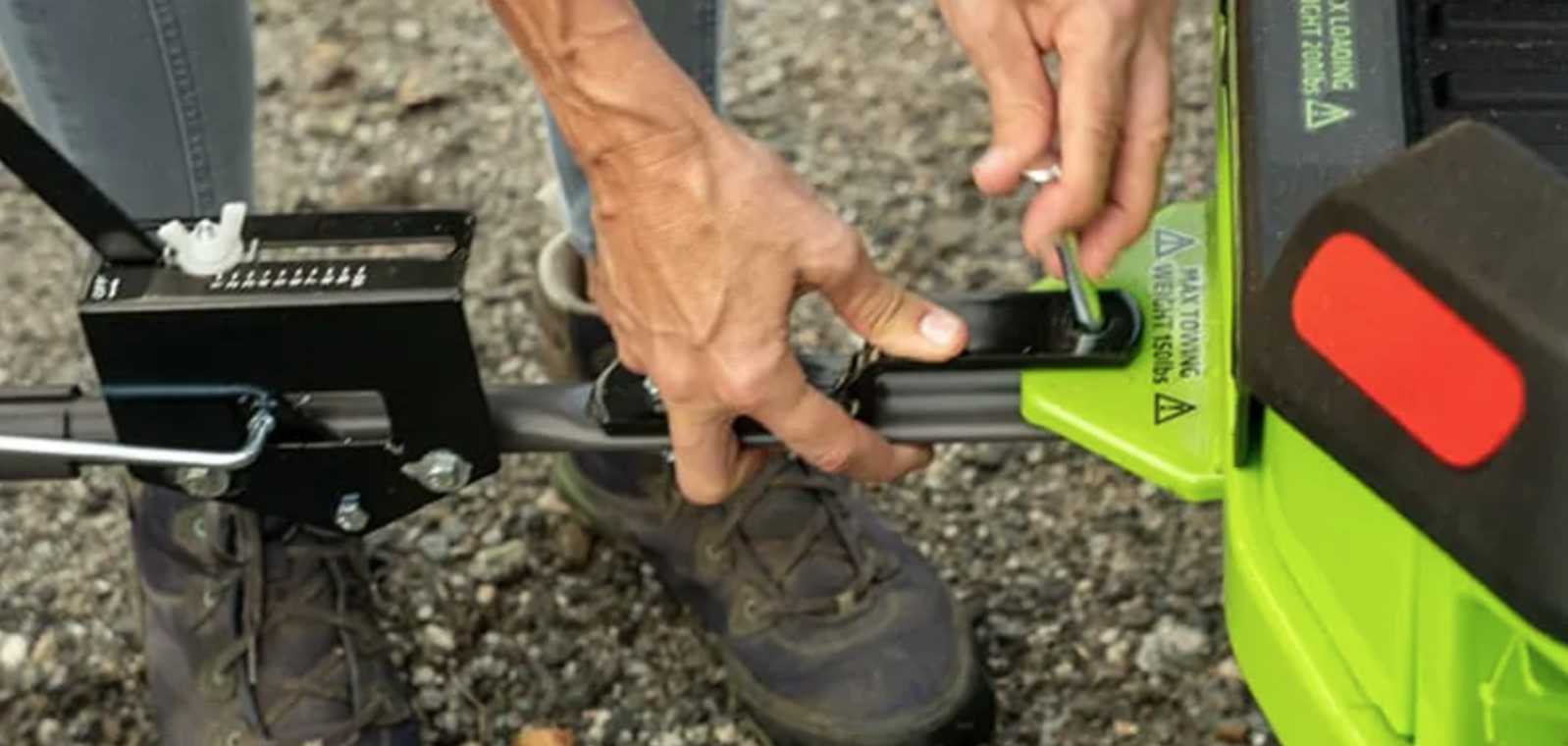 Газонокосилка аккумуляторная самоходная с сиденьем 107 см Greenworks CrossoverT GC82LT107 7404507 82V, бесщёточная, без АКБ и ЗУ