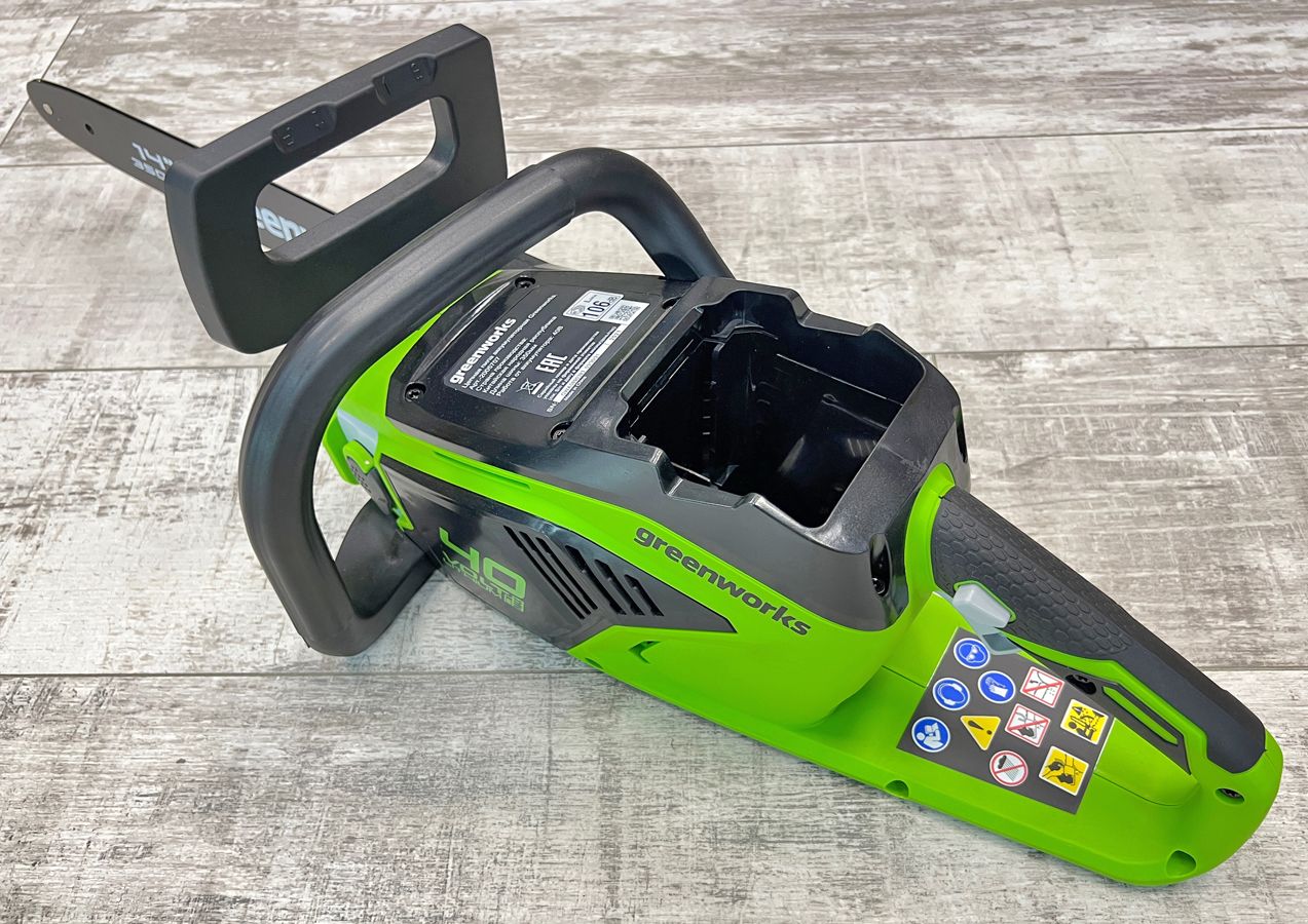 Пила аккумуляторная цепная Greenworks 35 см 40V GD40CS15 2005707, до 1,5 кВт, бесщёточная, без АКБ и ЗУ