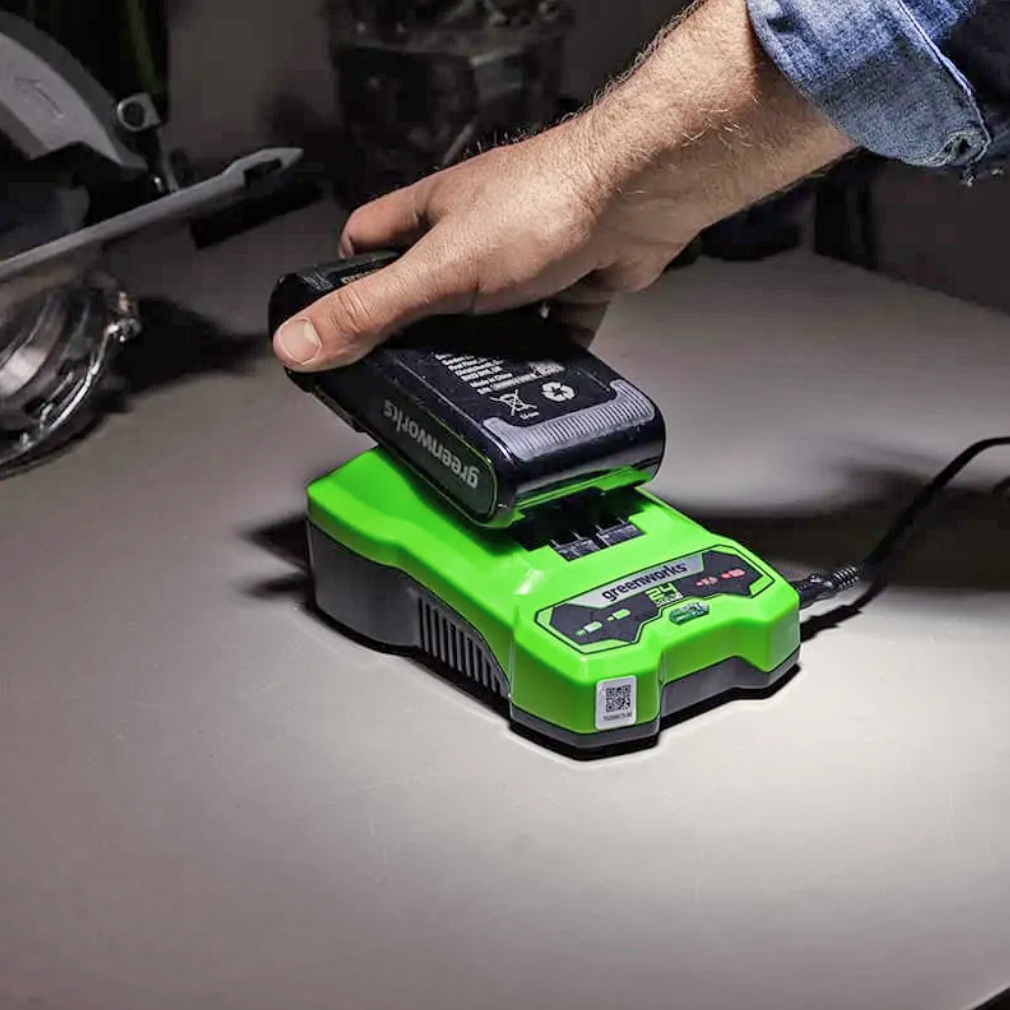 Аккумулятор с двумя USB-разъёмами Greenworks 4Ah 24V 2940407