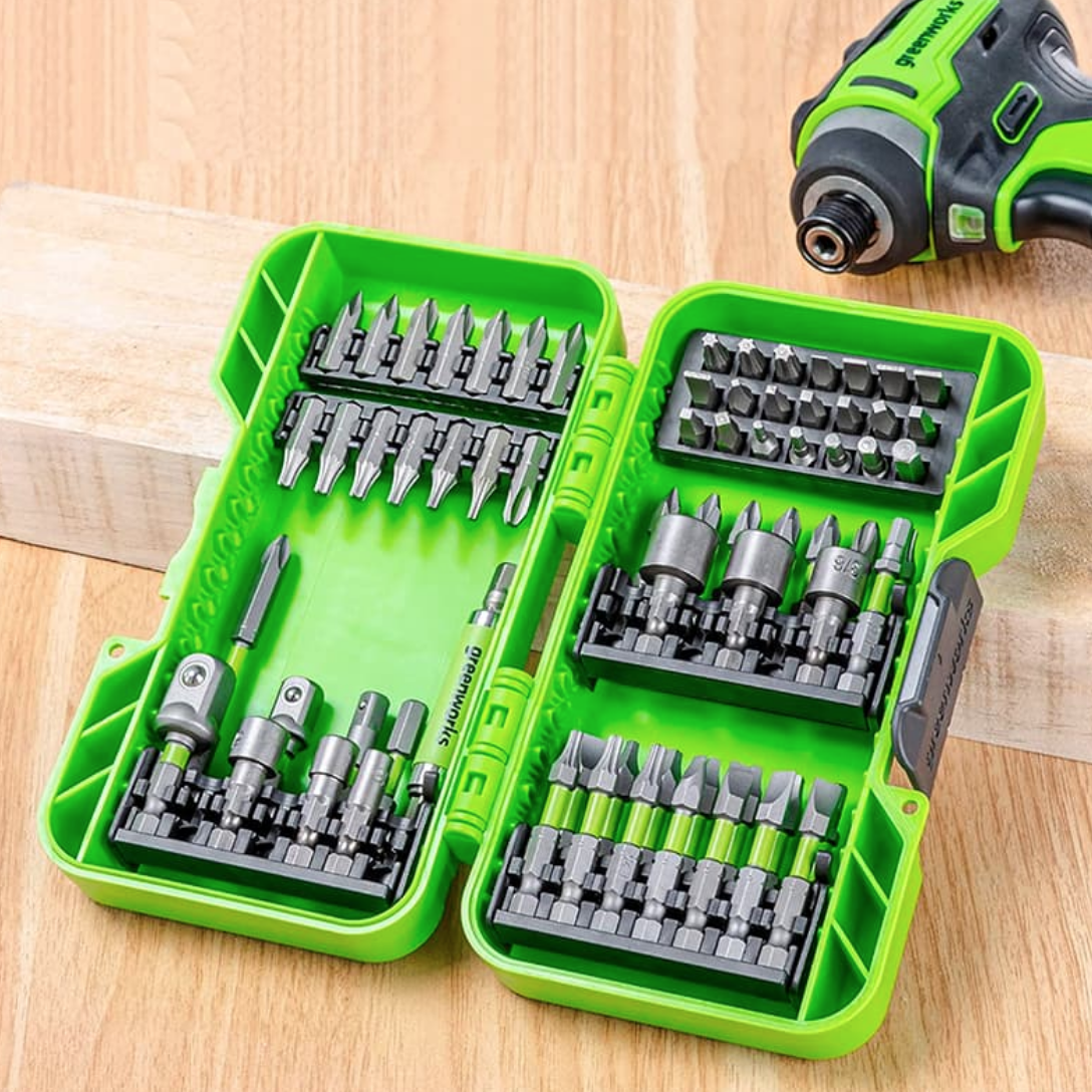 Набор бит, торцевых головок и адаптеров Greenworks 2944407 (70 шт.), в кейсе