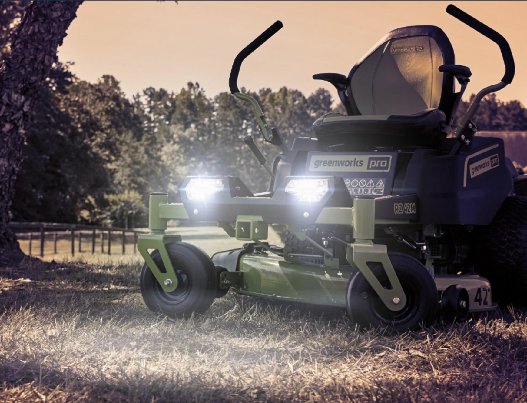 Газонокосилка аккумуляторная самоходная с сиденьем 107 см Greenworks Zero Turn CrossoverT GC82ZT107 82V 7404107, бесщеточная, без АКБ и ЗУ