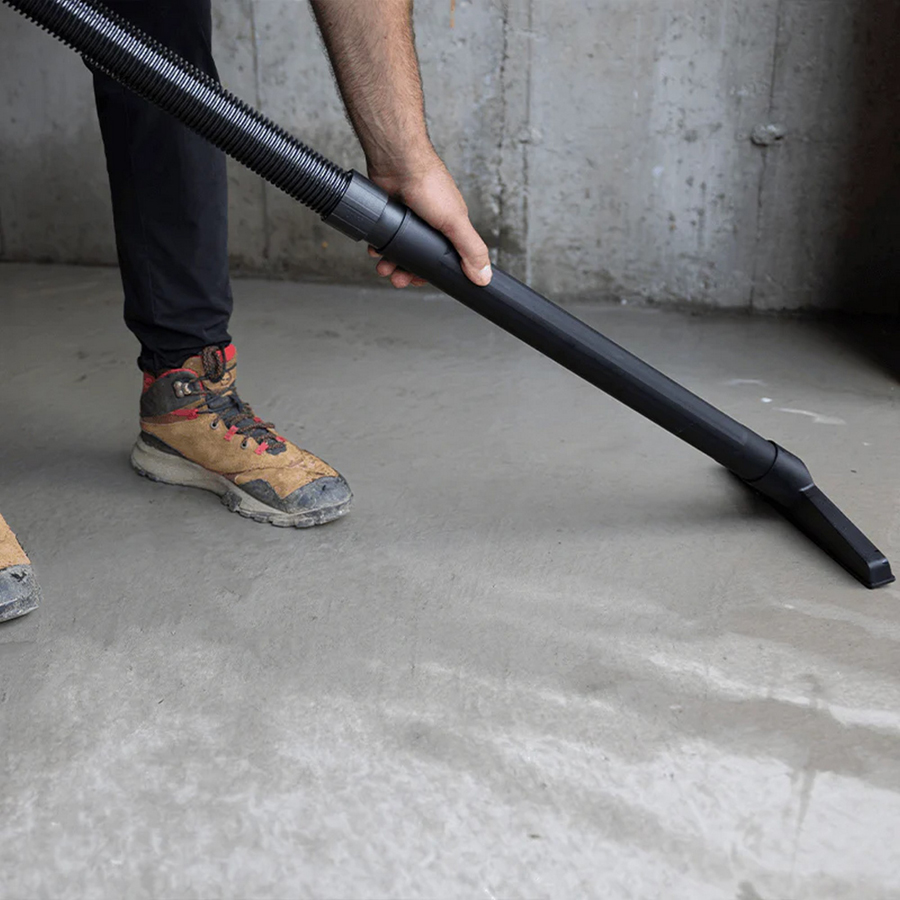 Пылесос строительный электрический 1300 Вт Greenworks 220V G120WDV 4701207