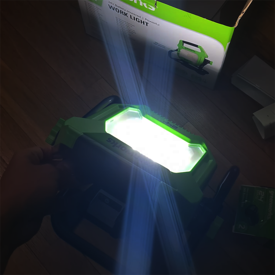 Прожектор светодиодный (2000 лм) аккумуляторный Greenworks 24V G24WL 3401307, без АКБ и ЗУ