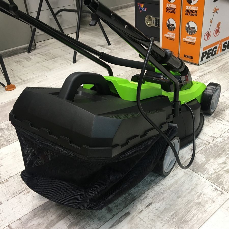 Газонокосилка аккумуляторная Greenworks 32 см 24V G24LM32K2 2509607, с АКБ на 2 А*ч и ЗУ-слайдер 0,5А
