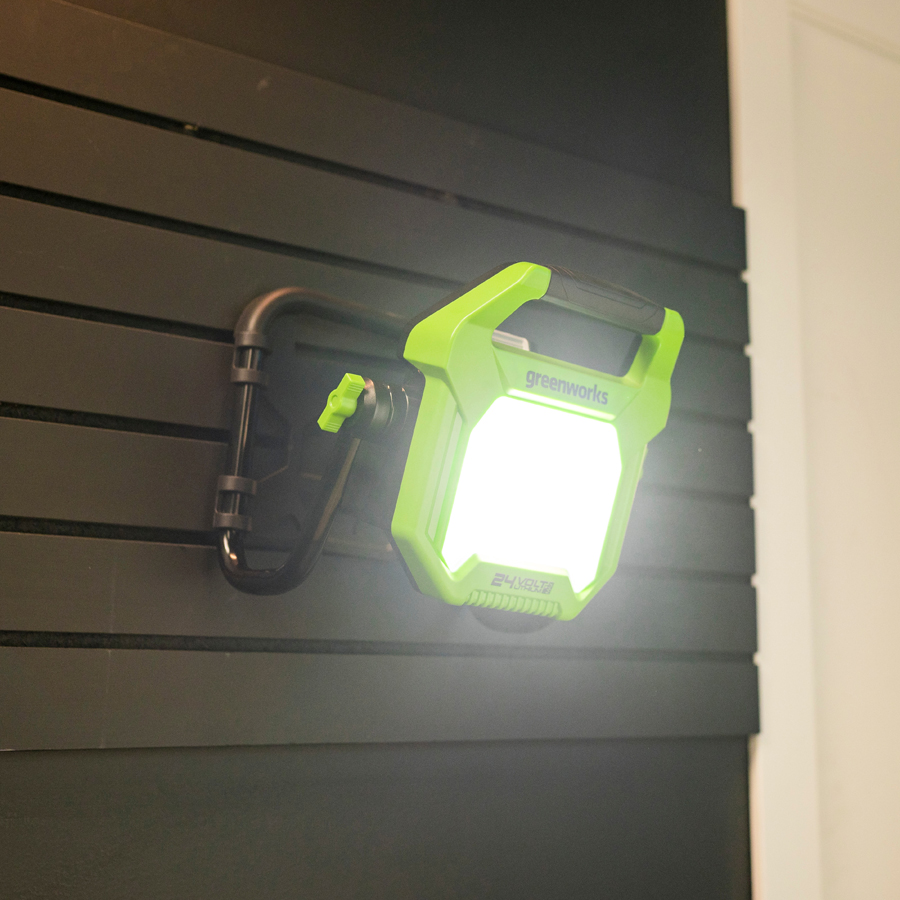 Прожектор светодиодный (2000 лм) аккумуляторный Greenworks 24V G24WL 3401307, без АКБ и ЗУ
