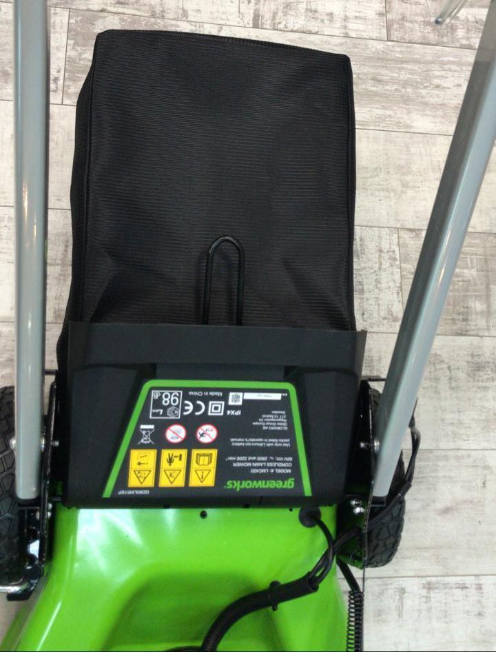 Газонокосилка самоходная, аккумуляторная 51 см Greenworks  60V GD60LM51SP 2514307, бесщеточная, без АКБ и ЗУ