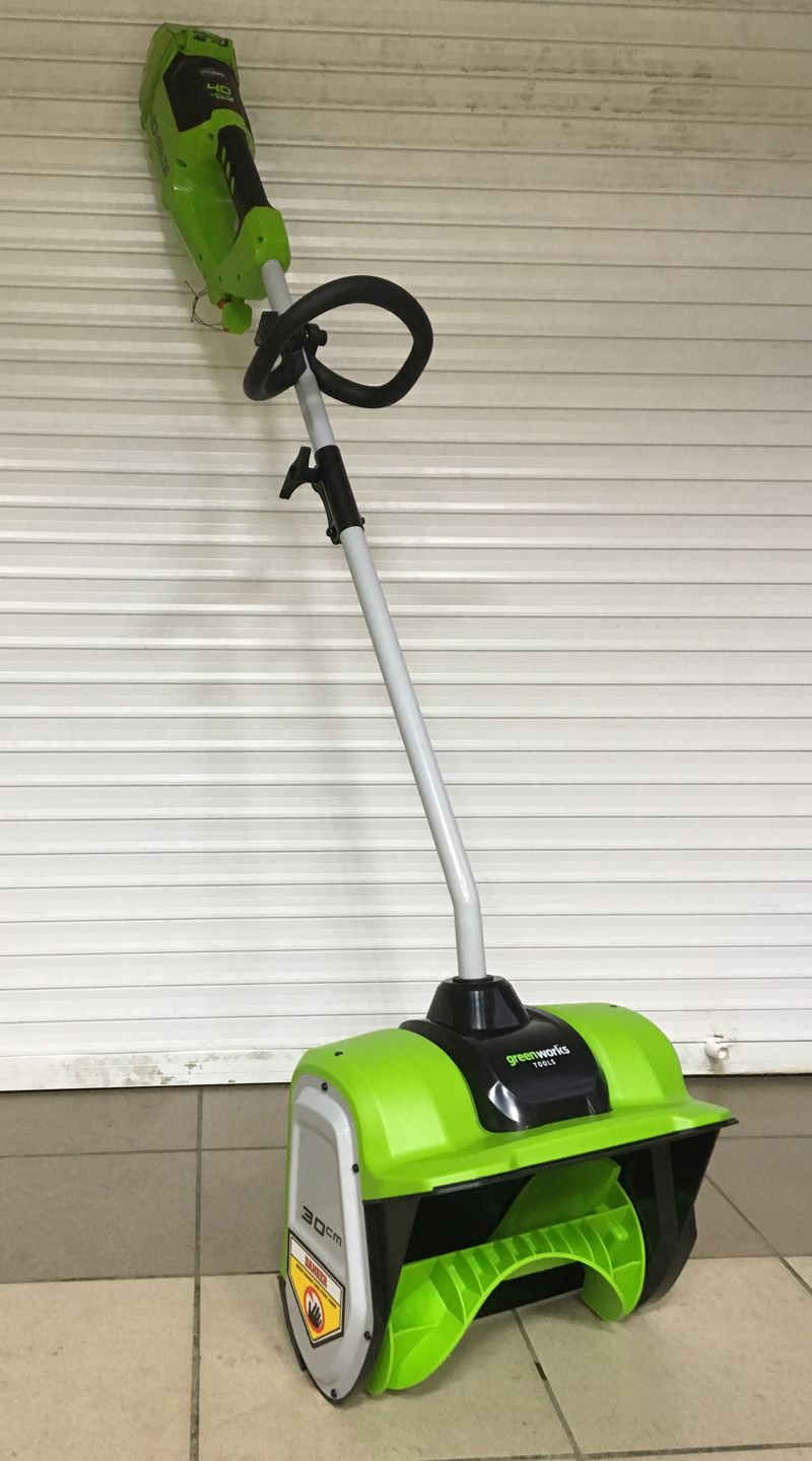 Снегоуборщик-лопата аккумуляторный Greenworks 30 см 40V G40SS30, бесщёточный, без АКБ и ЗУ