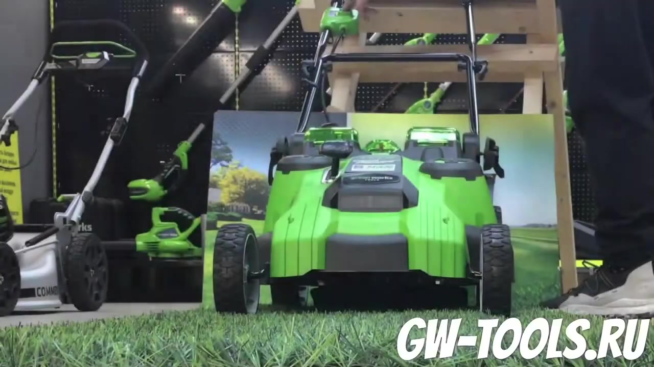 Видео про газонокосилку аккумуляторную Greenworks 49 см 40V G40LM49DB TwinForce 2500207, без АКБ и ЗУ